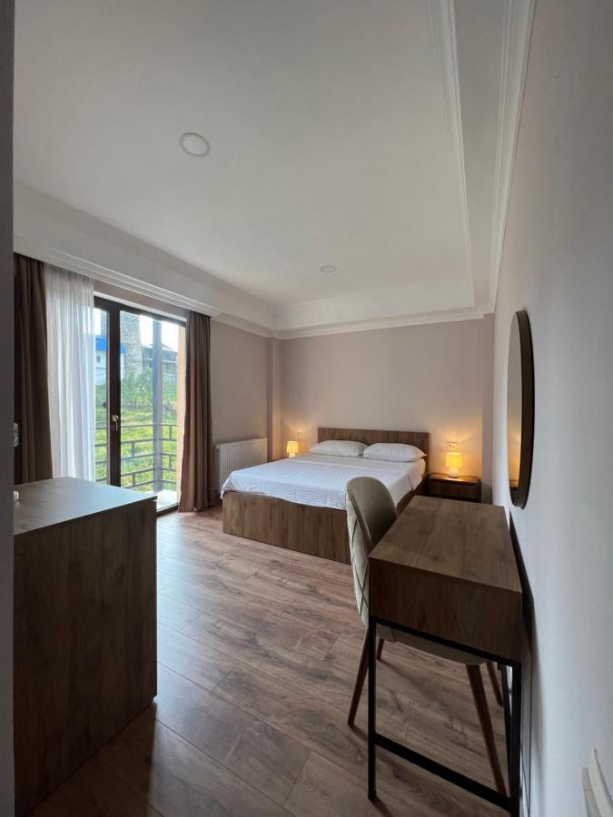 Lileo Inn Hotel เมสเตีย ภายนอก รูปภาพ