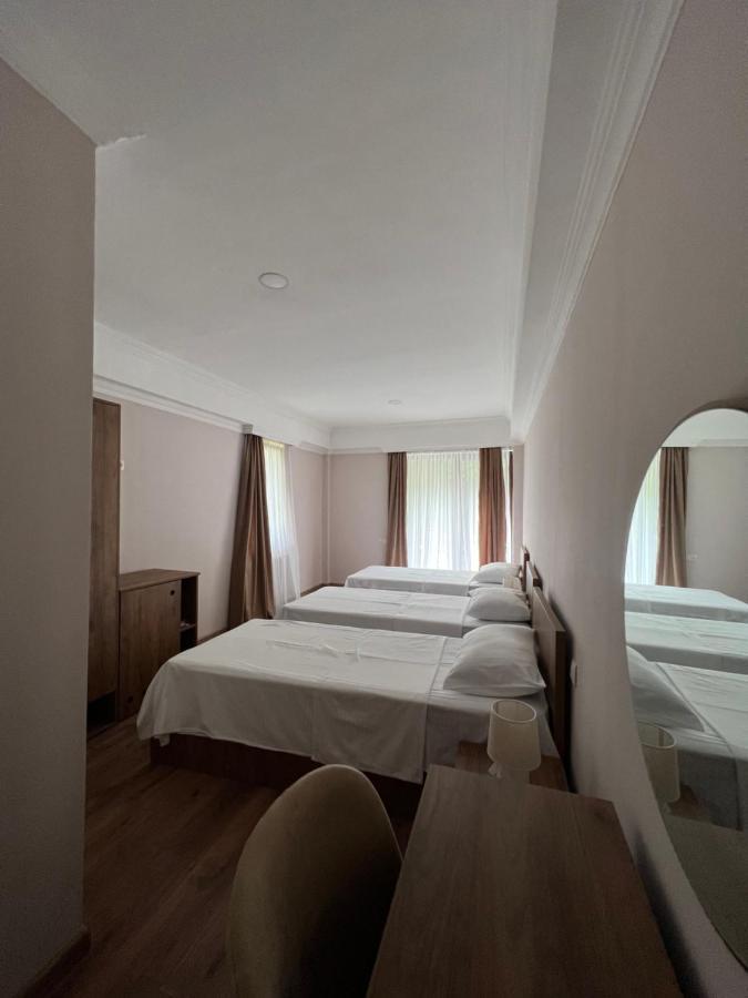 Lileo Inn Hotel เมสเตีย ภายนอก รูปภาพ